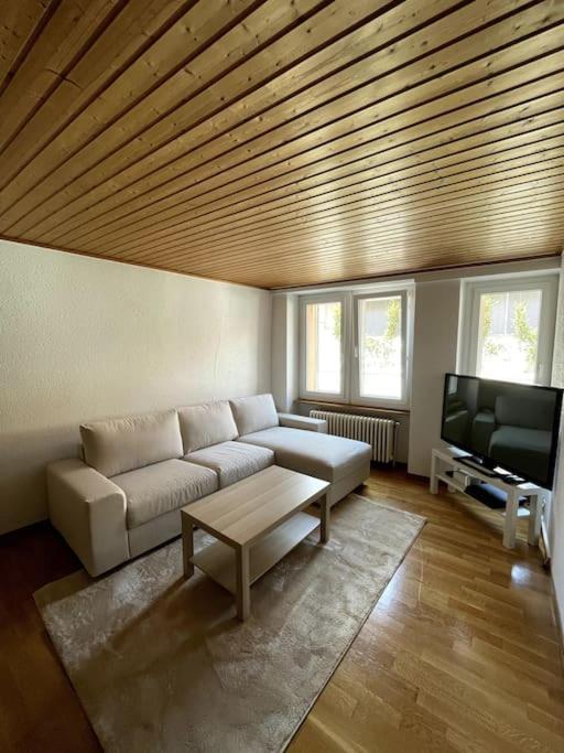 Appartement Avec Love Room Payerne Exterior foto